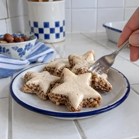 KI-generiertes Symbolbild: Rezept für Haselnuss-Zimtsterne mit Kokosblüten-Baiser