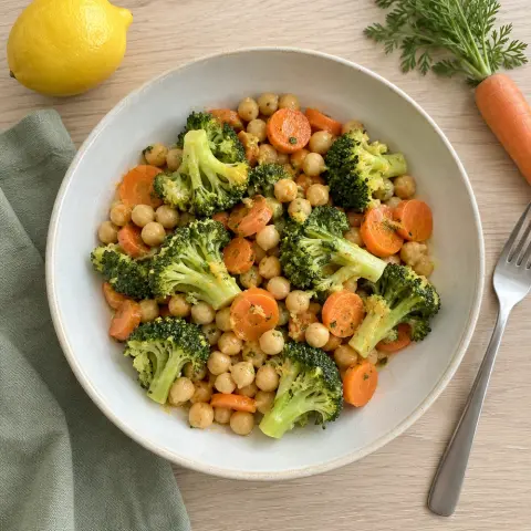 KI-generiertes Symbolbild: Rezept für Vegane Ballaststoffreiche Bowl für Meal-Prep