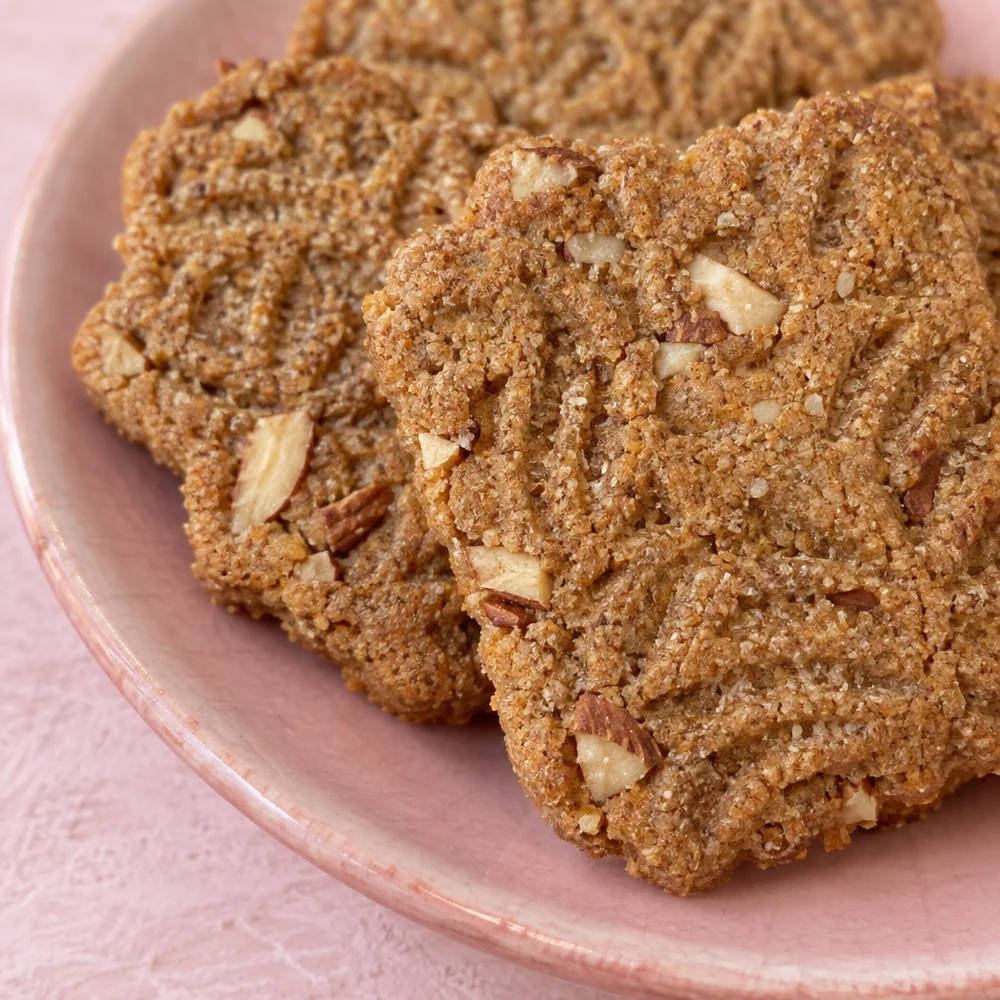 Butter Spekulatius (speculoos cookies) with wholemeal spelt and almonds