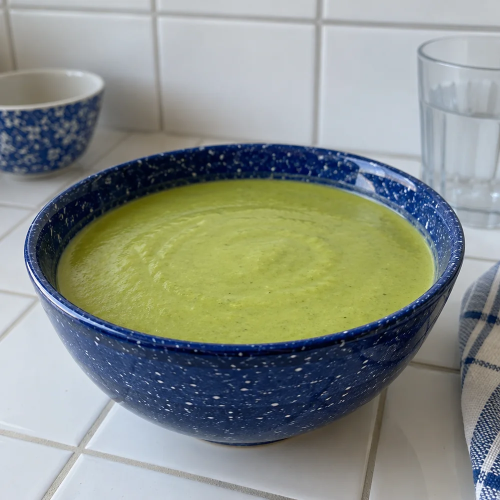 Green pea and mint soup with coconut milk