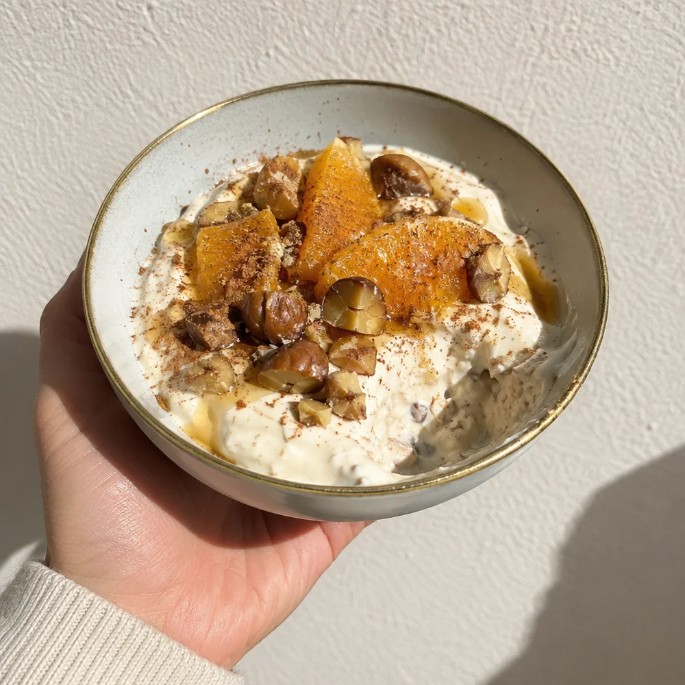 High-protein chestnut and skyr cream with cinnamon oranges