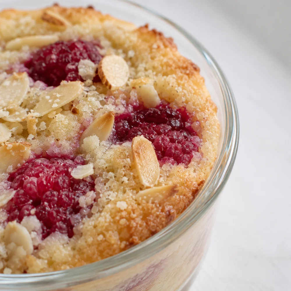 Mini raspberry almond cakes