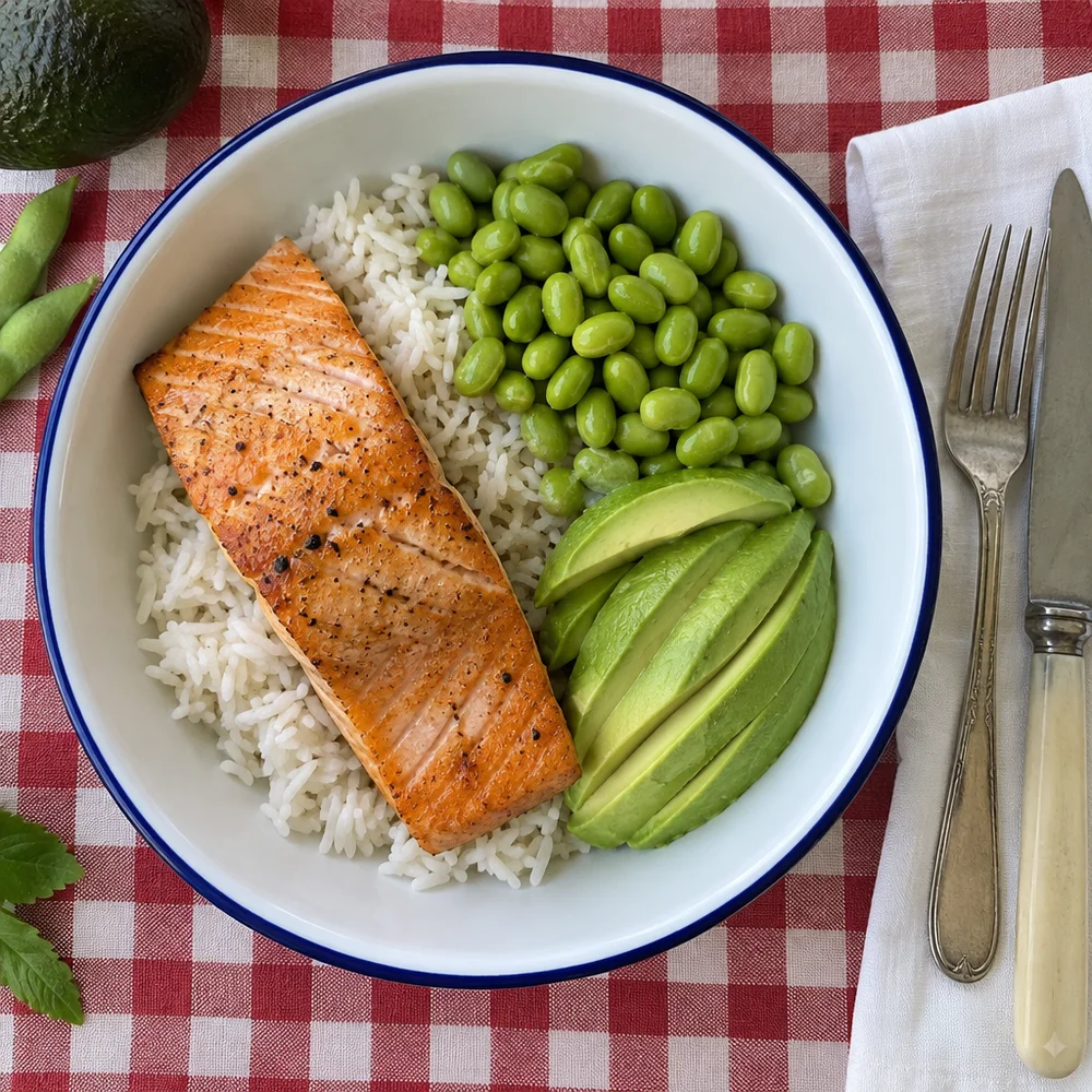 Quick salmon bowl with edamame