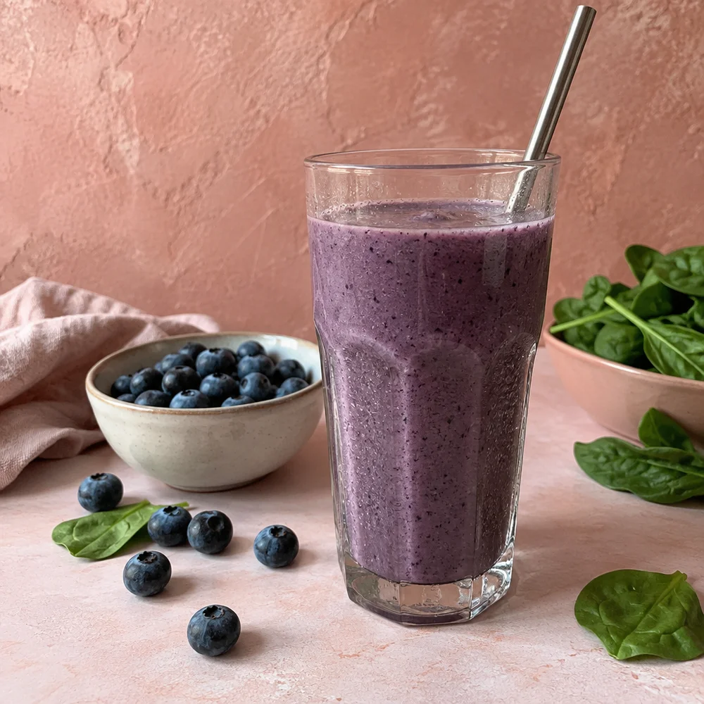 Vegan blueberry spinach smoothie